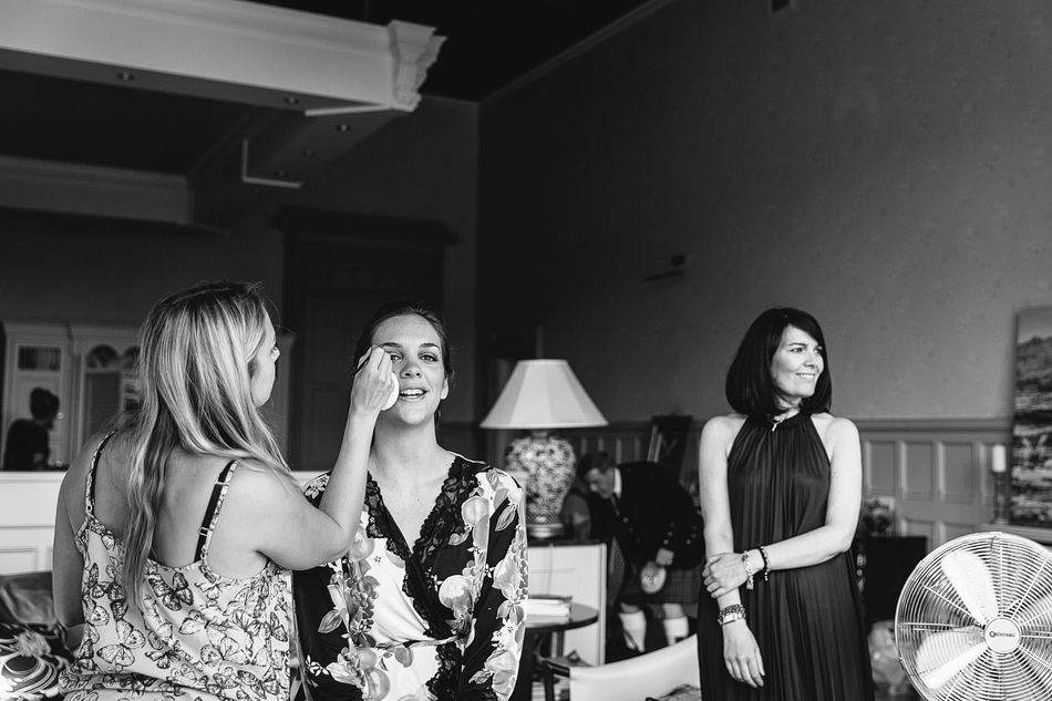 Henley on Thames wedding photographer Crooked Billet pub 