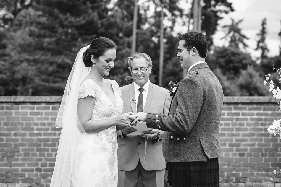 Henley on Thames wedding photographer Crooked Billet pub 