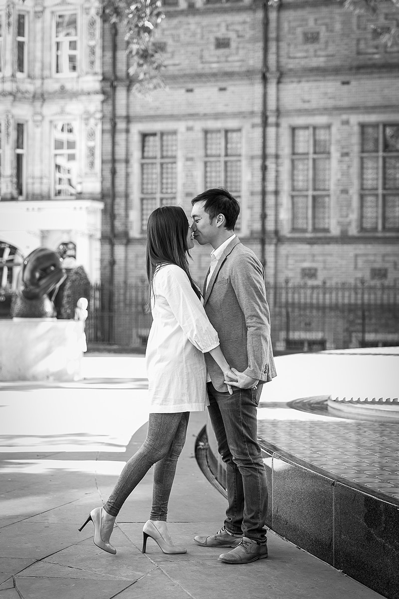 London engagement photography