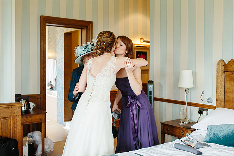 SOUTH_LODGE_HOTEL_WEDDING_PHOTOGRAPHY_23