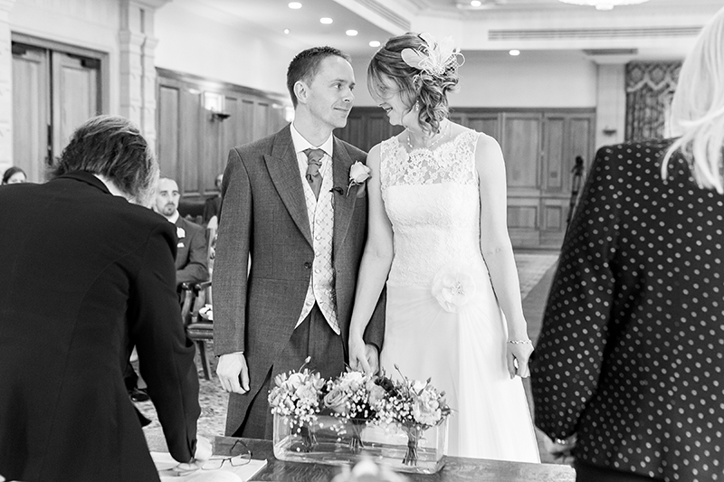 SOUTH_LODGE_HOTEL_WEDDING_PHOTOGRAPHY_37