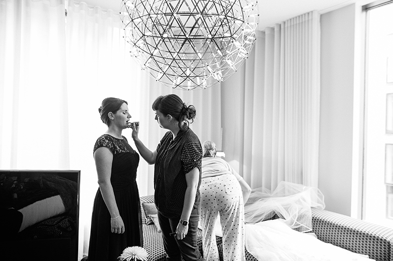 SOUTH_PLACE_HOTEL_WEDDING_PHOTOGRAPHER_009