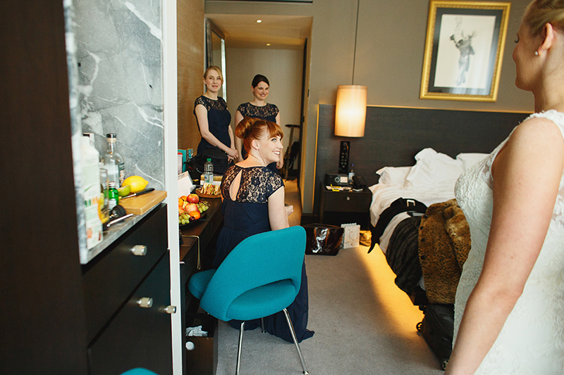 SOUTH_PLACE_HOTEL_WEDDING_PHOTOGRAPHER_014