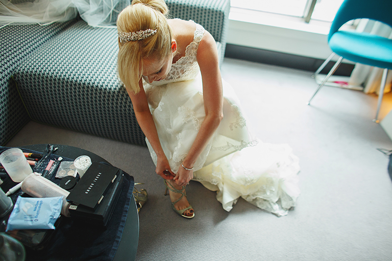 SOUTH_PLACE_HOTEL_WEDDING_PHOTOGRAPHER_016