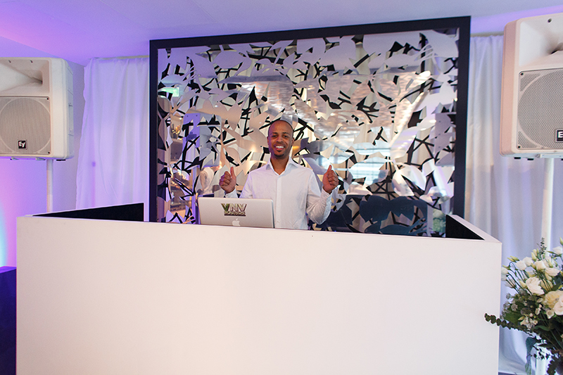 SOUTH_PLACE_HOTEL_WEDDING_PHOTOGRAPHER_067